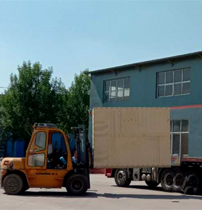 玻璃鋼水箱在運輸過程中應該注意哪些事項？