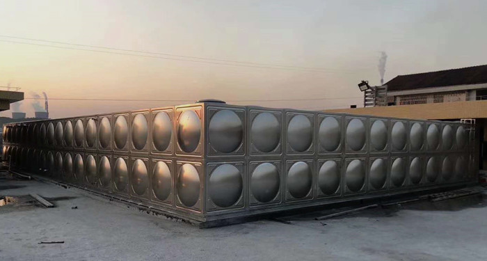 不銹鋼水箱的主要結(jié)構(gòu)性能說明