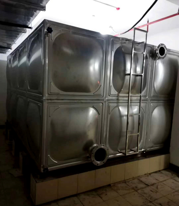 不銹鋼水箱如何與燃氣鍋爐結合使用呢？