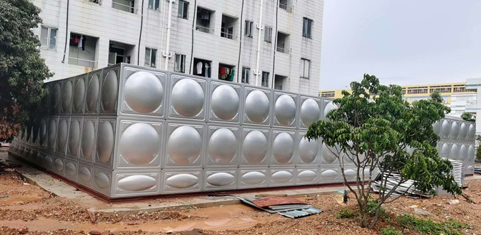 淺談使用不銹鋼水箱的三點(diǎn)優(yōu)勢(shì)