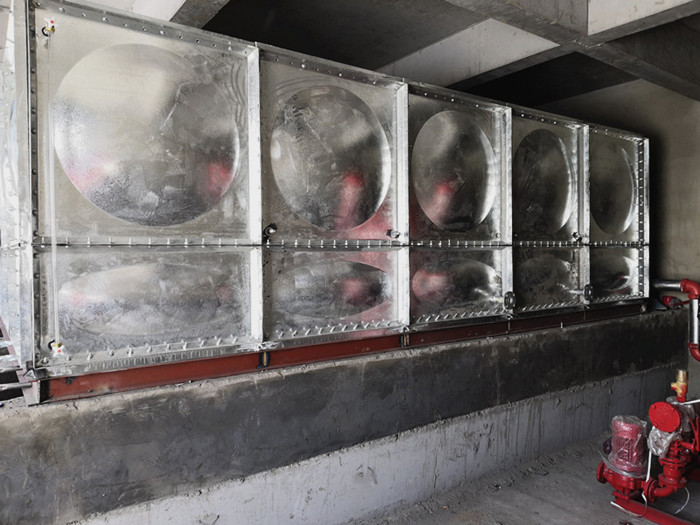 熱鍍鋅水箱與普通鍍鋅水箱有什么區(qū)別