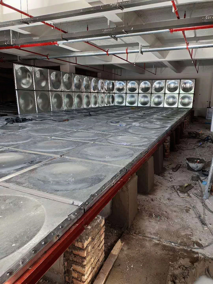 如何安裝鍍鋅水箱？