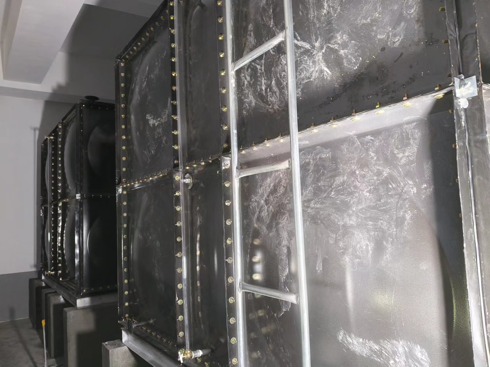 南京7立方搪瓷油箱