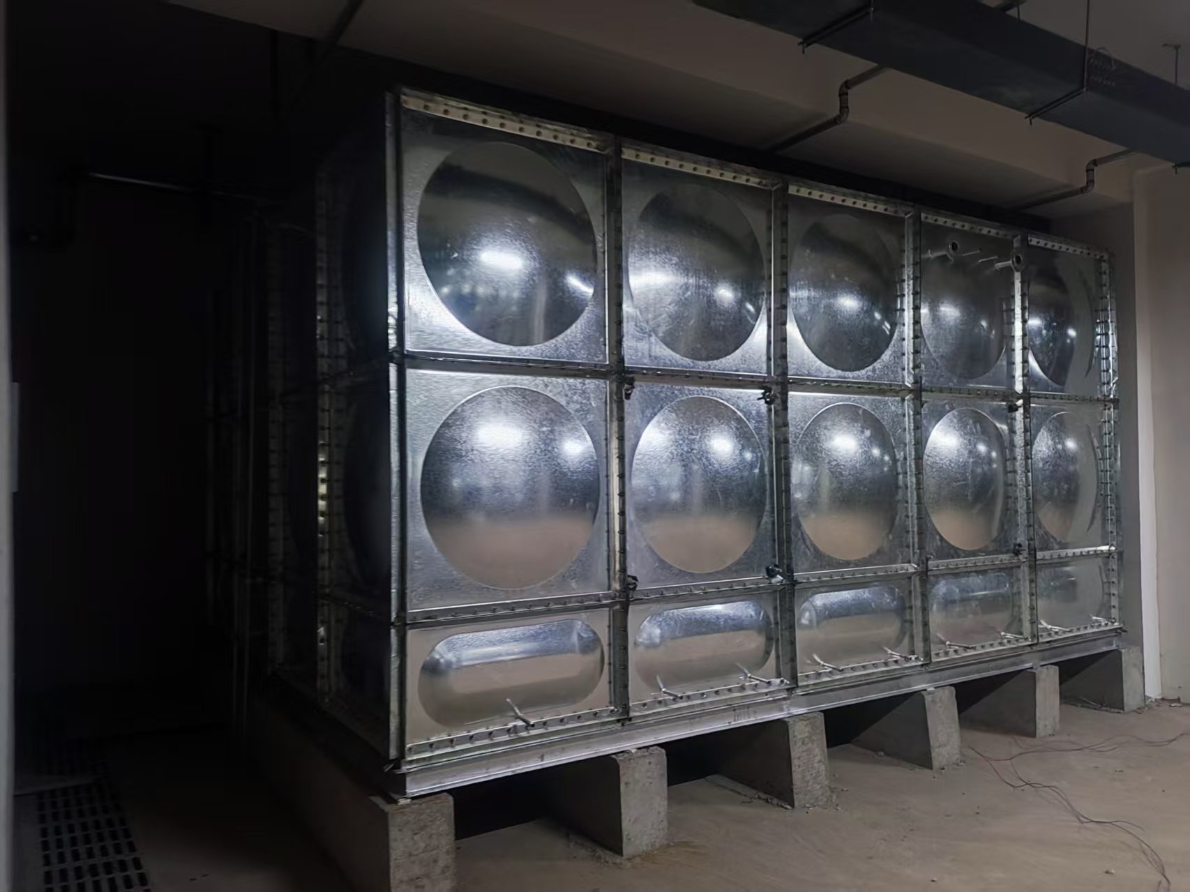 蘭州市石佛溝旅游區鍍鋅鋼板人防水箱