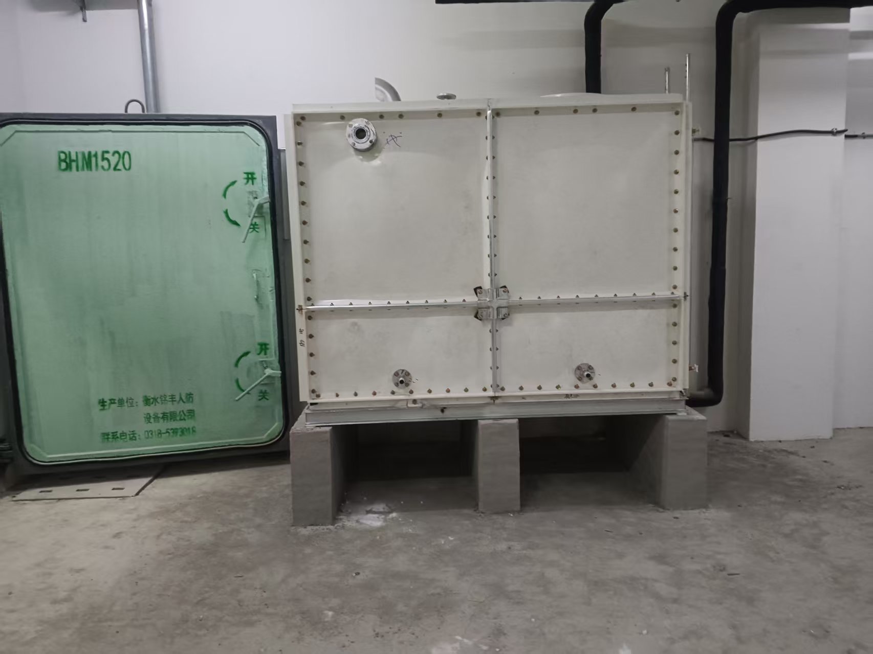 定州天府院不銹鋼水箱、玻璃鋼水箱安裝完畢